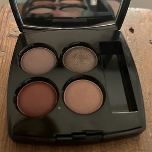 Chanel eyeshadow quad in blurry mauve